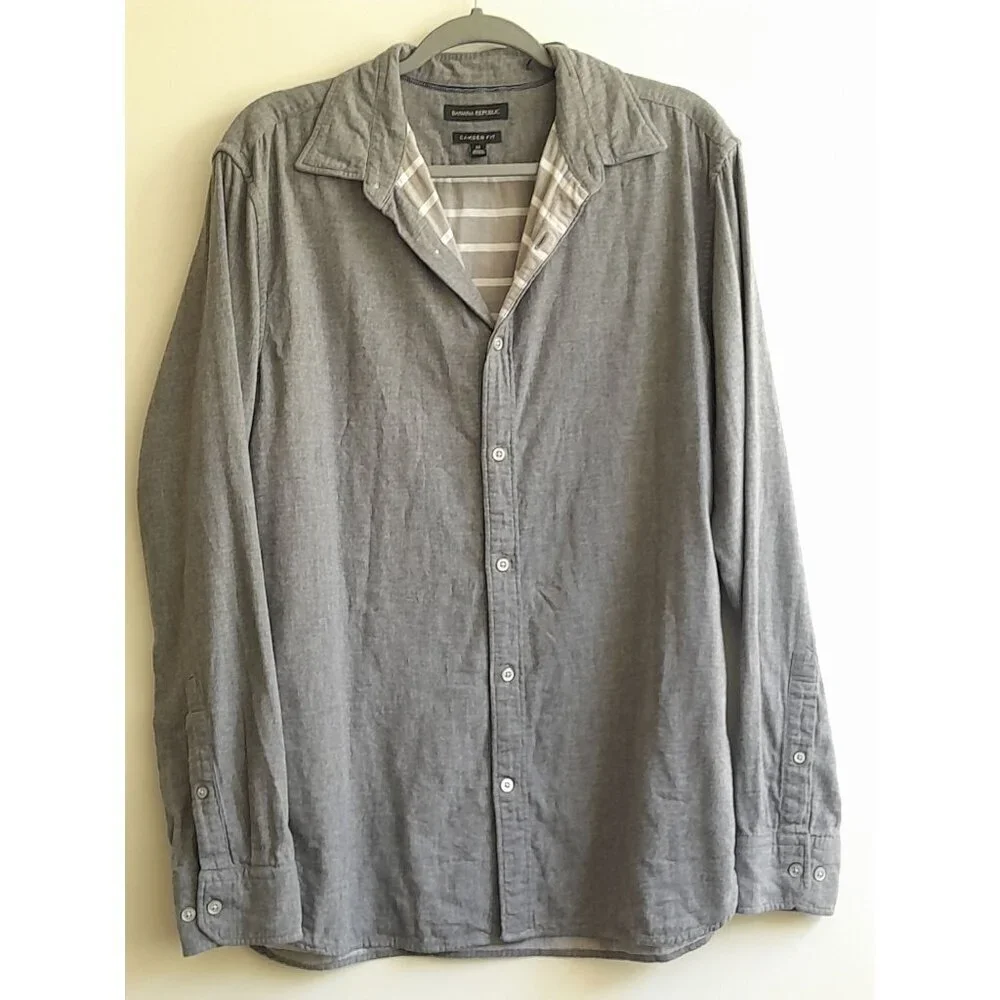Banana Republic Mens Camden Fit Soft Flannel Size Medium Button Down Shirt Gray